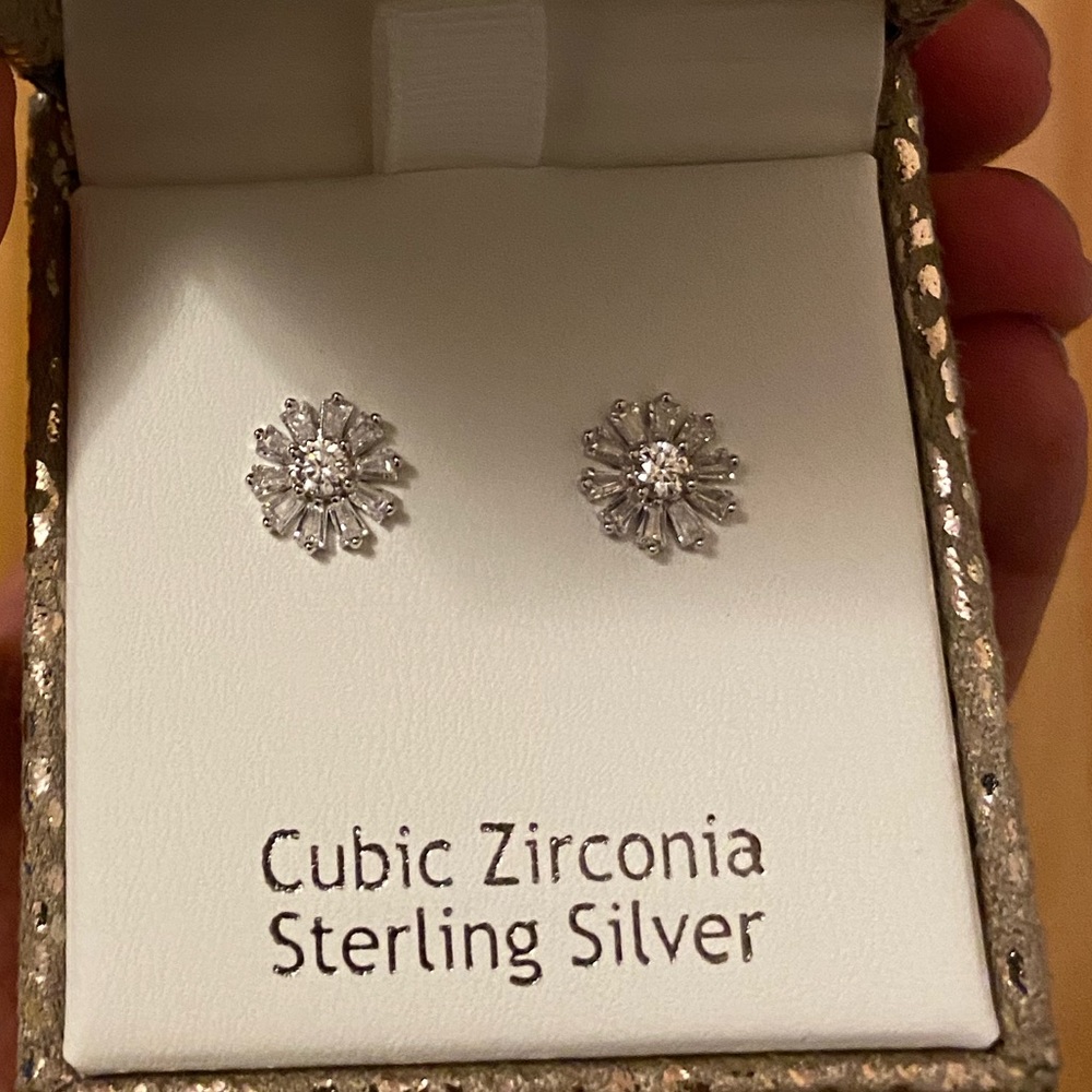Flower earrings